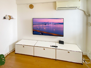 兵庫県西宮市のマンションで壁内に補強を施し、55型シャープアクオス液晶テレビ(4T-C55FN2)を壁掛け