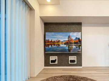 【分譲マンション】東京都中央区のマンションでフェイクウォールPIXYを設置し、65インチ有機ELテレビ(65X9400)を壁掛け