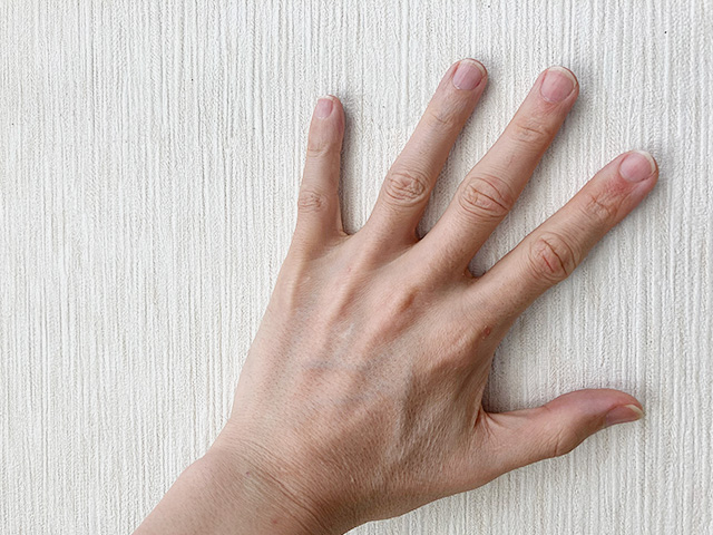 はじめに天井までの高さをお伝えください。お見積りを作成します。