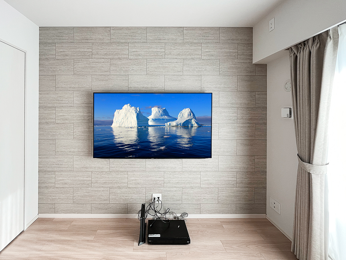 テレビはシャープのアクオス有機ELテレビ 4T-C65DS1