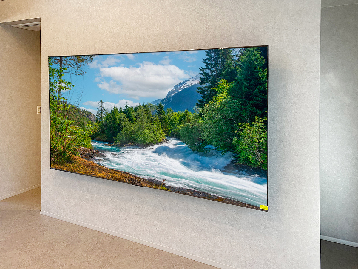 テレビの大型化が進む中で置き場所に苦慮される方が増えてきました。そんな方には壁掛けがおすすめです。