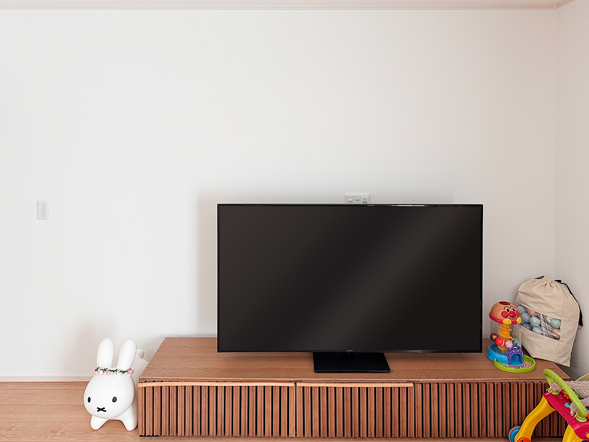 お問い合わせ時にお客様がUPしてくださった現状写真。テレビボードはそのまま流用することになりました。