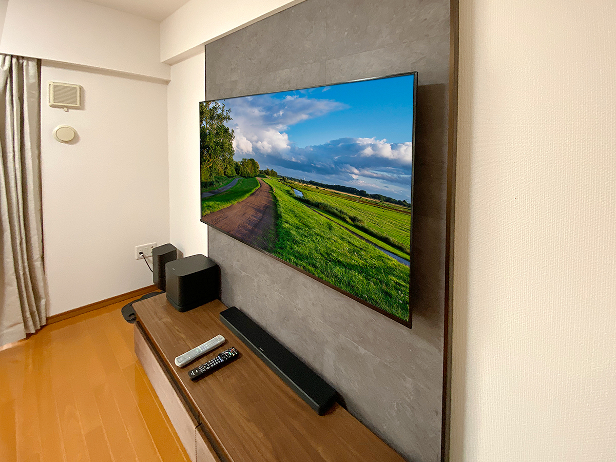 横浜市のマンションでフェイクウォールPIXYを設置し65型テレビを壁掛け 横浜市のマンションでフェイクウォールPIXYを設置し65型テレビを壁掛け