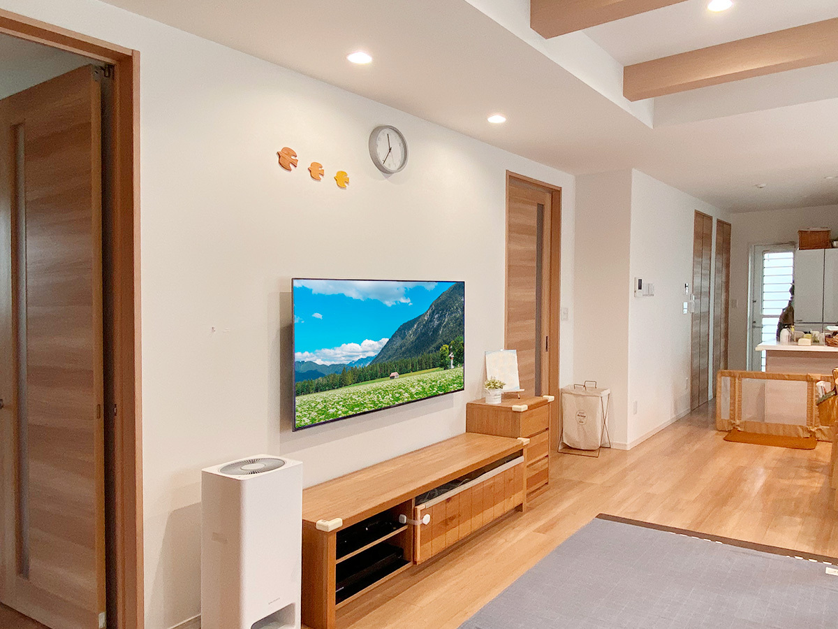 三重県四日市市で55インチ液晶テレビ Kj 55x9500h を壁掛け 壁掛けテレビギャラリー