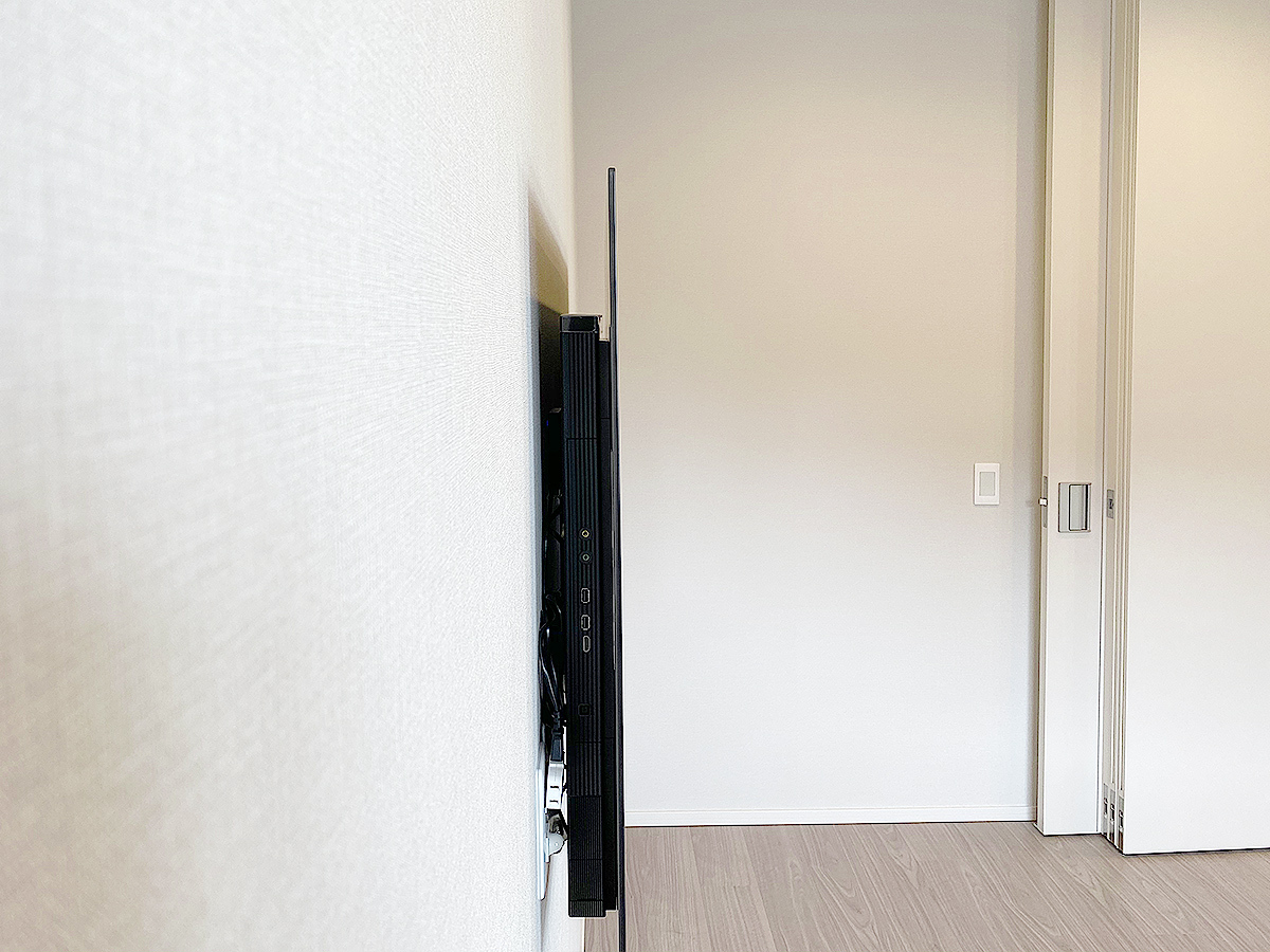 東京都目黒区のマンションで石膏ボード壁にソニーブラビア 55インチ有機ELテレビ(KJ-55A8H)を壁掛け