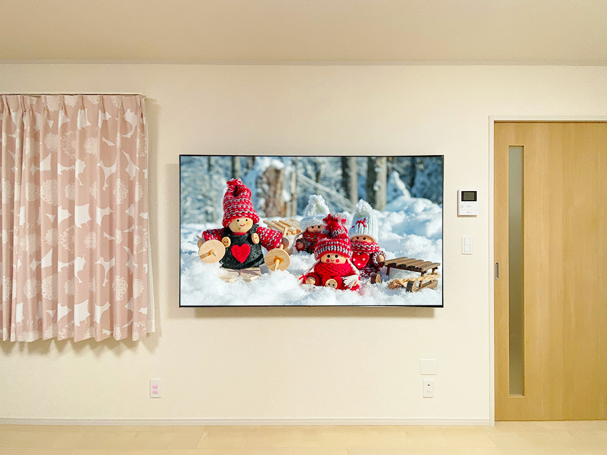 テレビはソニーのブラビアシリーズ KJ-75X9500H。75型の大型液晶テレビです。 テレビはソニーのブラビアシリーズ KJ-75X9500H。75型の大型液晶テレビです。