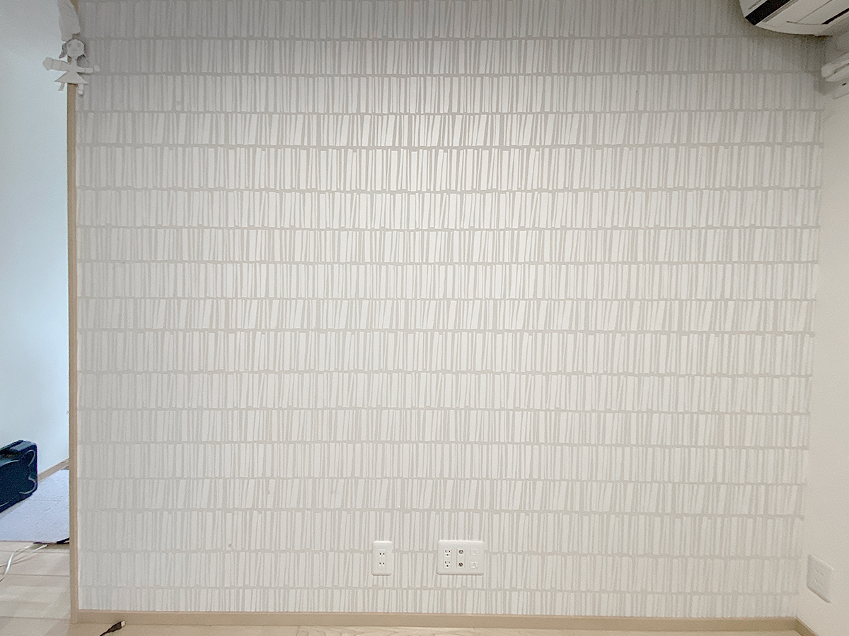 三重県鈴鹿市で石膏ボード壁に75型液晶テレビ KJ-75X8550Gを壁掛け
