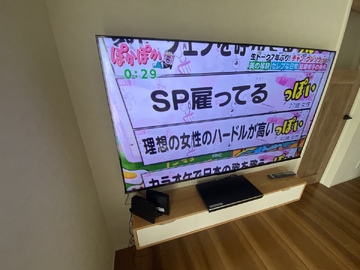【アッシュホーム】愛知県で東芝の65M550Kを壁掛け