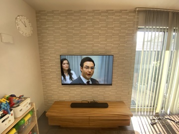 【ダイワハウス】愛知県でハイセンスの55U8Fを壁掛け