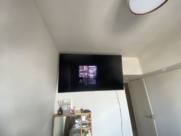 【分譲マンション】大阪府でLGのOLED65CXPJAを壁掛け