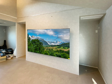 愛知県北名古屋市でシャオミの100インチテレビ(Xiaomi TV Max100)を壁掛け