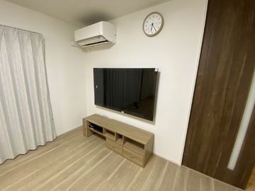 【エサキホーム】愛知県で東芝の65Z875Rを壁掛け