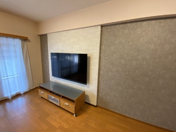 【分譲マンション】神奈川県で東芝の65Z870Nを壁掛け