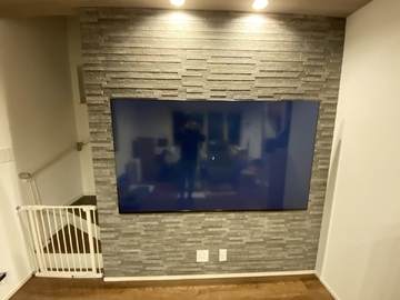 【エスケーホーム】東京都でソニーのK-75XR70を壁掛け