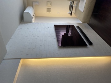 【分譲マンション】愛知県でソニーのXRJ-55A95Lを壁掛け