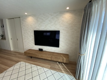 【トヨタホーム】愛知県で東芝の65Z970Rを壁掛け