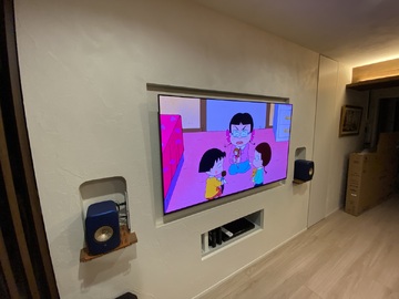 【分譲マンション】東京都でシャープの4T-C65HS1を壁掛け