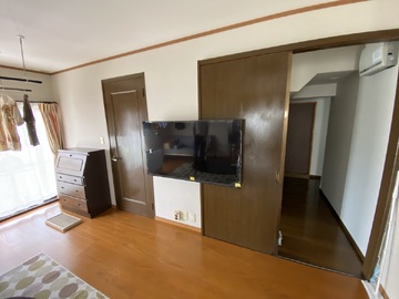 【セキスイハイム】愛知県でパナソニックのTV-55W90Bを壁掛け
