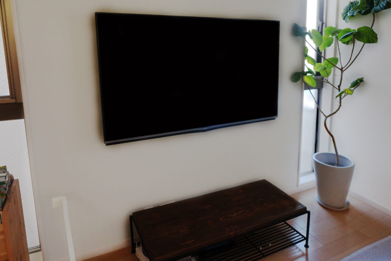 愛知県名古屋市で既存の壁掛けテレビをシャープ60インチ液晶テレビ（LC60US40）に付け替え、ケーブル類を壁内配線に切り替え CATO施工