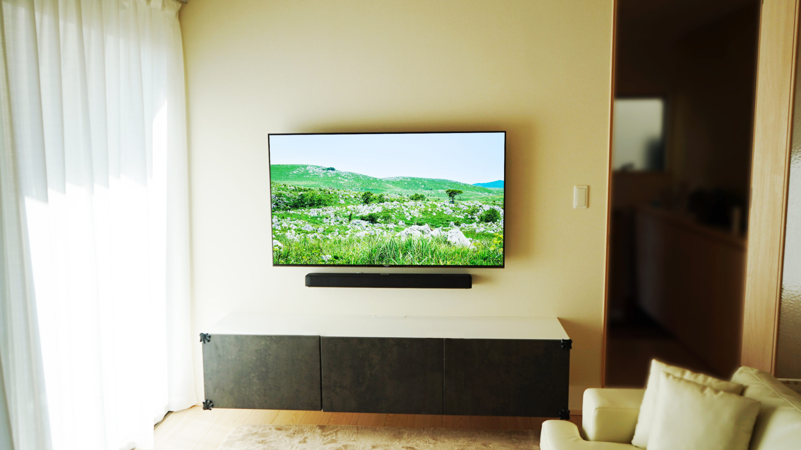 ソニー ブラビア Kj 55x9500g ソニー サウンドバー Ht X8500 Ikea Besta ベストー の壁掛け施工 壁掛けテレビはカトー電器