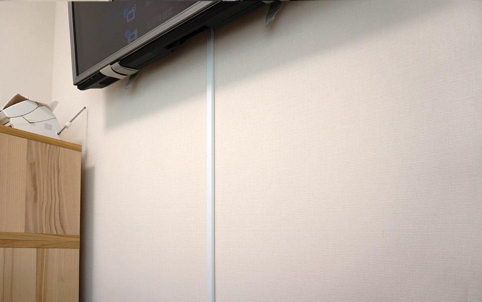 壁掛けテレビで配線はどうする 配線カバー モール を使う 案